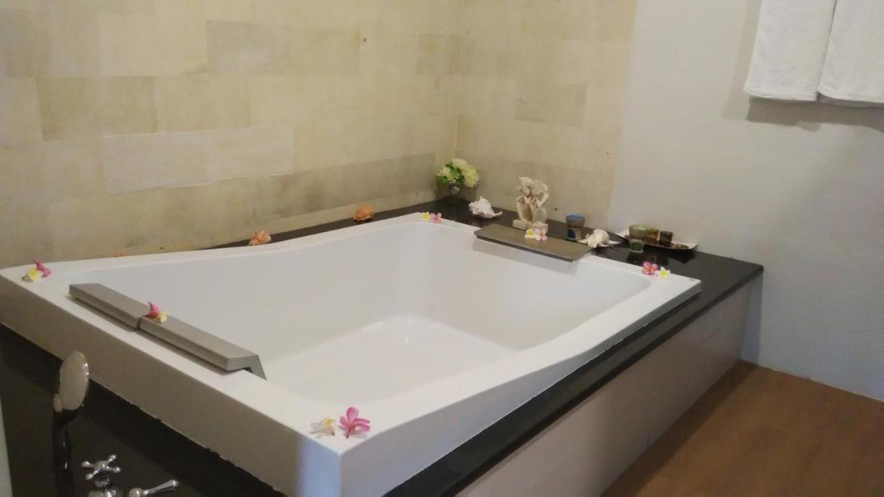 Hotel Melamun Lovina Zewnętrze zdjęcie